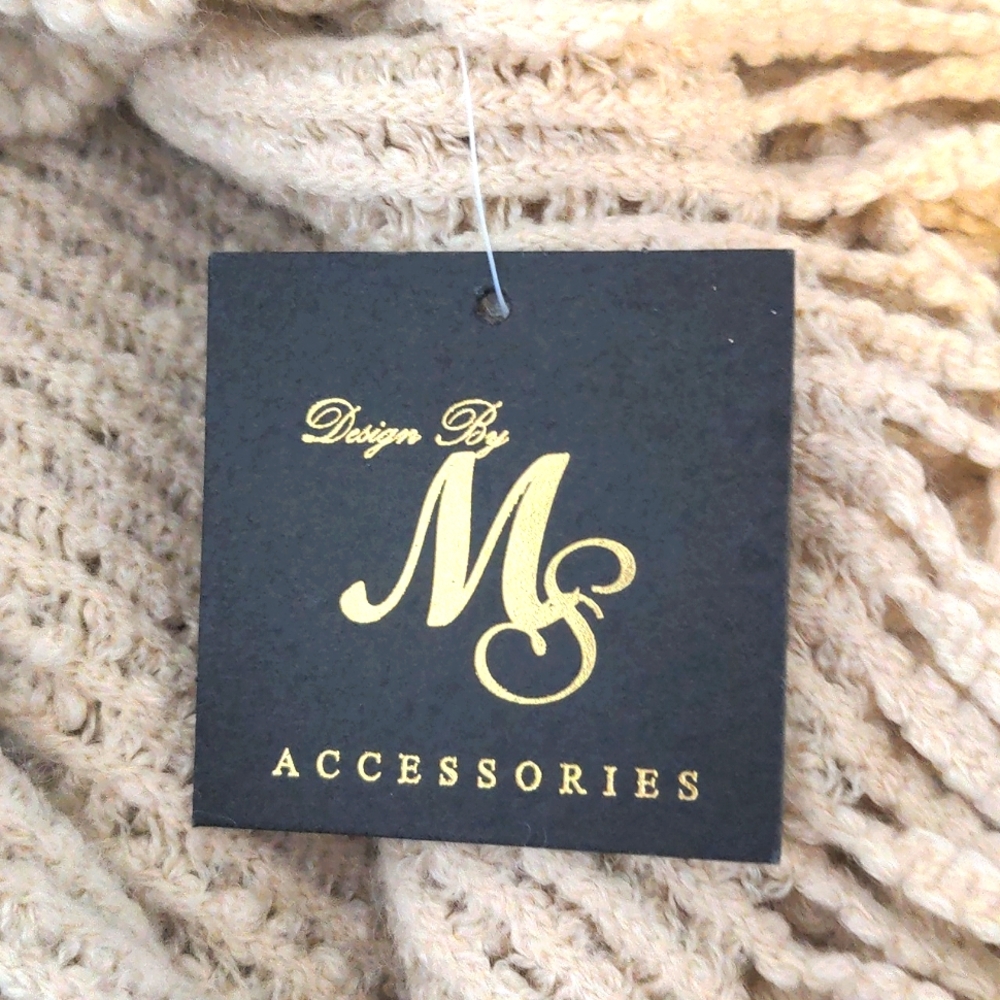 Designed by MS Accessories Ponchon - Picture 3 of 3